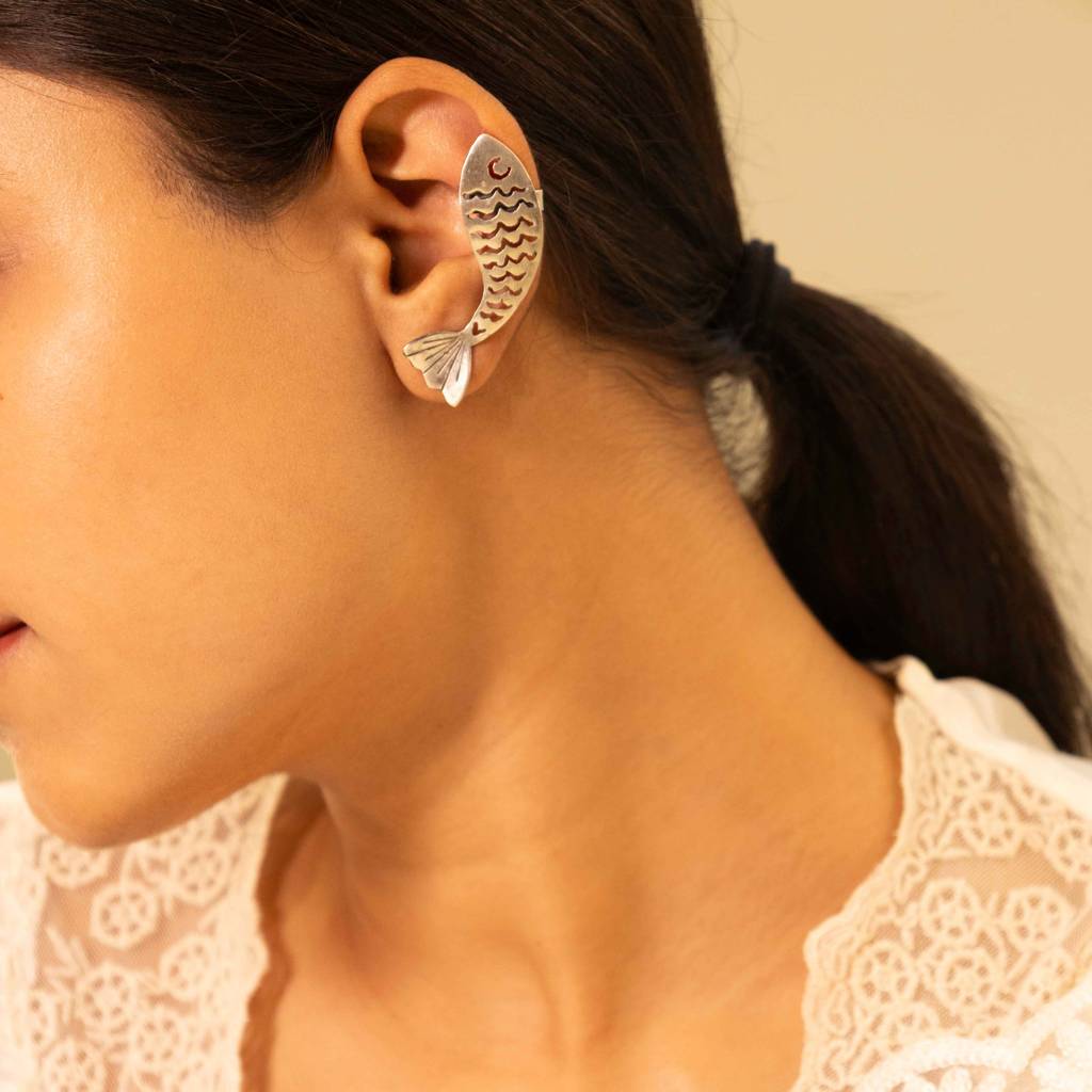 Mizoya Matsya Auspicious Timeless Earcuff : SE8525