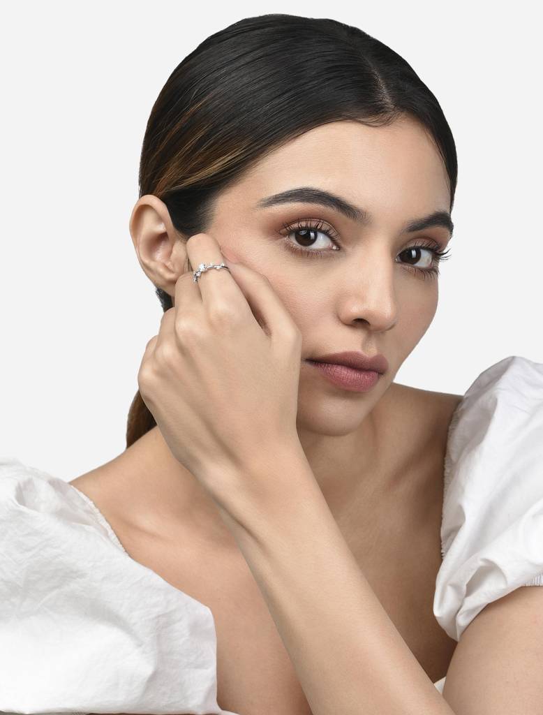 925 Silver Entwined Stem Ring