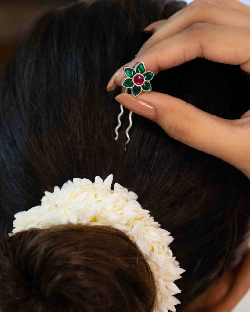 Moh Kundan Flower Timeless Juda Pin : SJ18