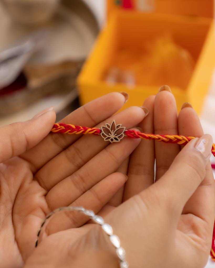 925 Sterling Silver Moh Intricate Lotus Moli Rakhi For Kids, Men, And Women : SRK178