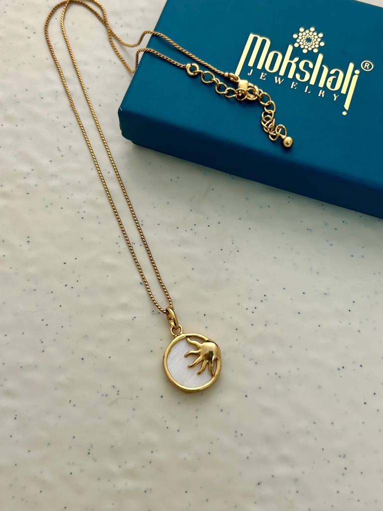 Rising Sun Pendant : MOK-N-396