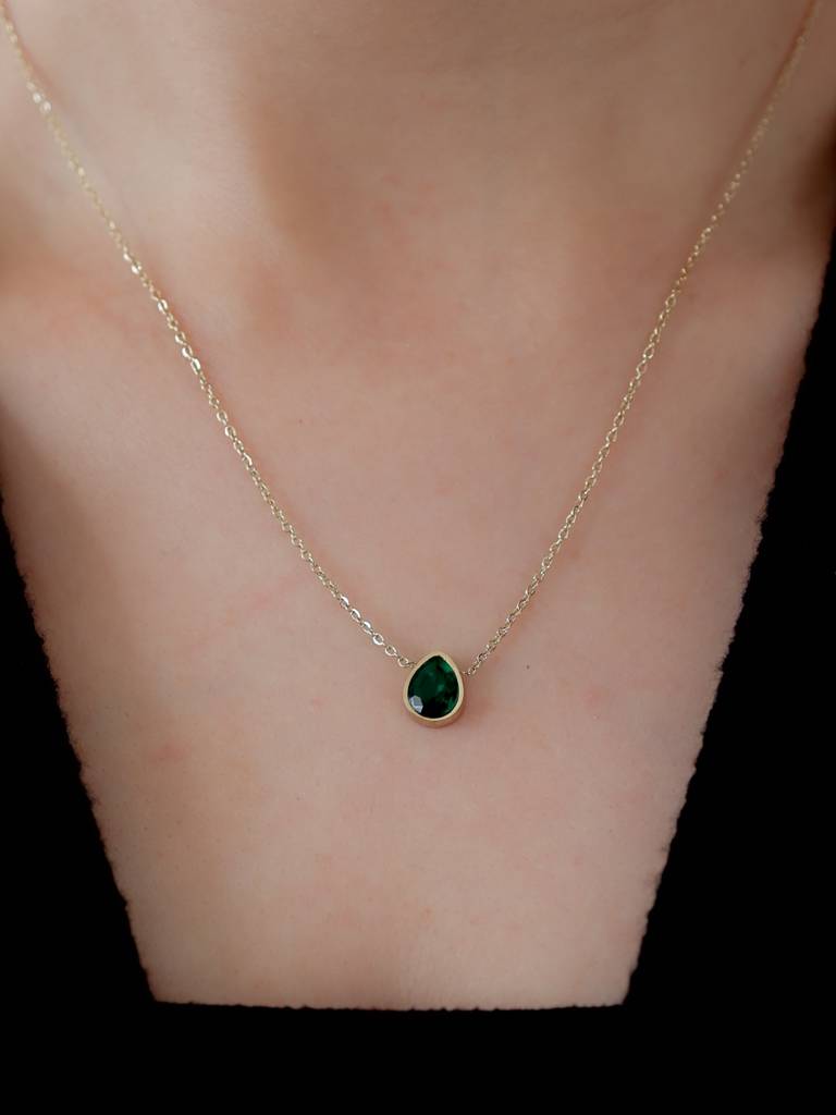 Emerald Water Drop Necklace : N-CR-41-0