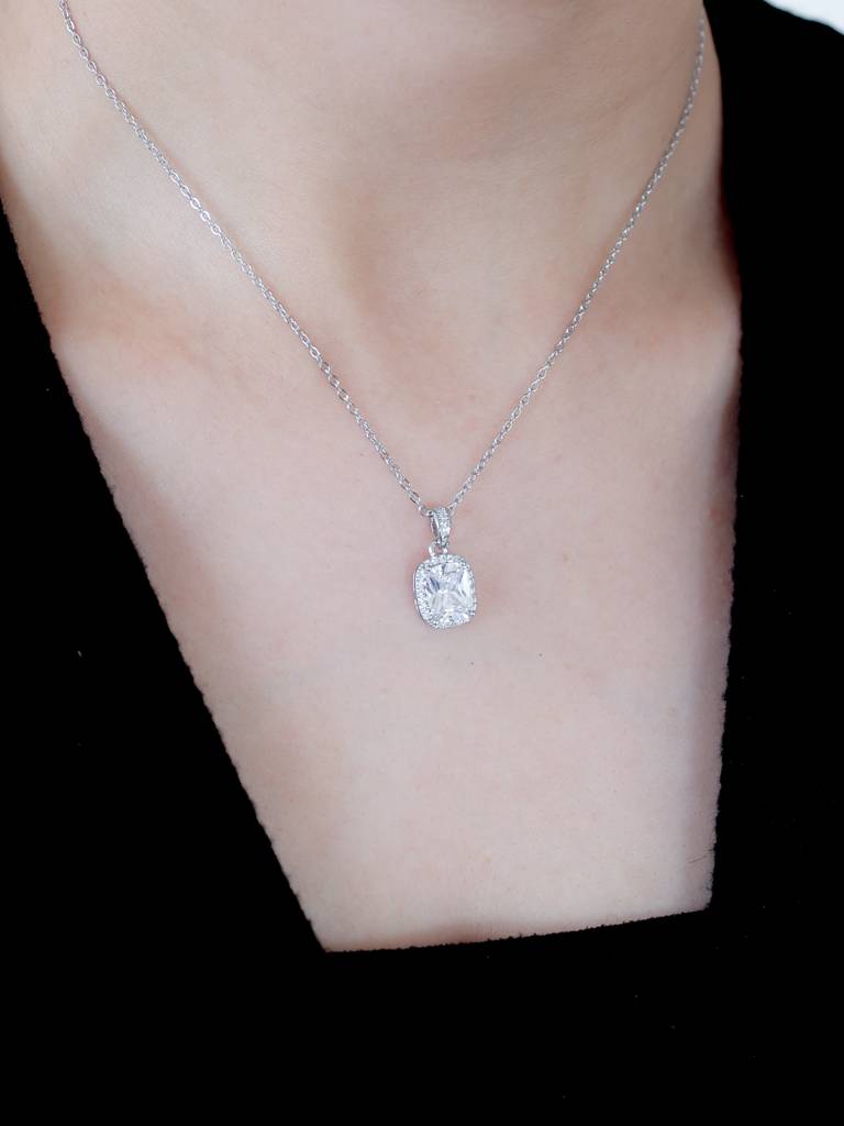 Crystal Grace Necklace : N-CR-47-0
