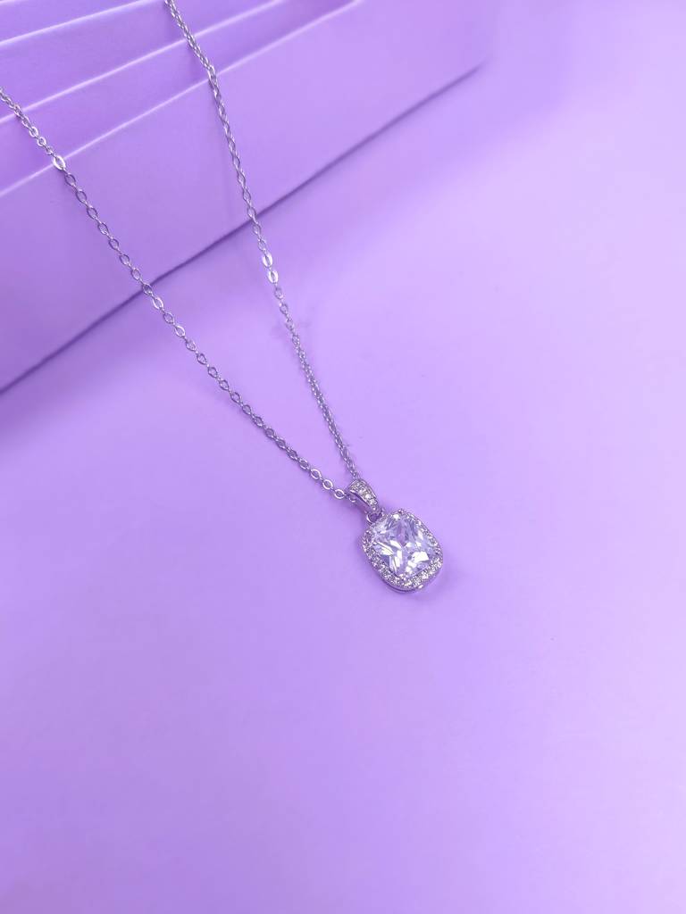 Crystal Grace Necklace : N-CR-47-0