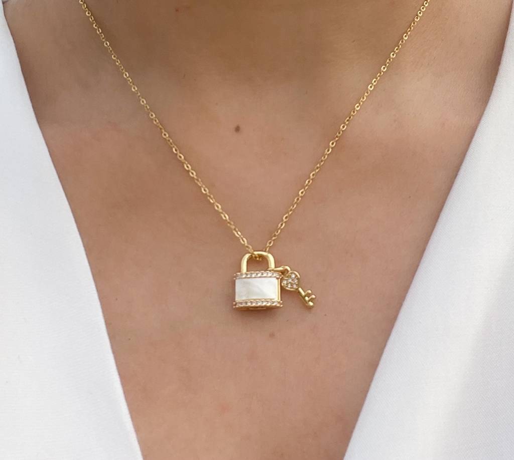 White Lock & Key Necklace : N-D-20-0