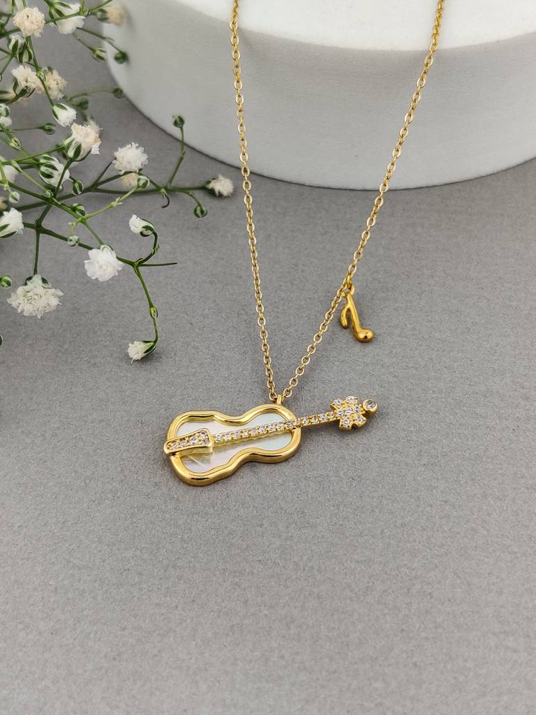 Violin Necklace : N-D-35-0