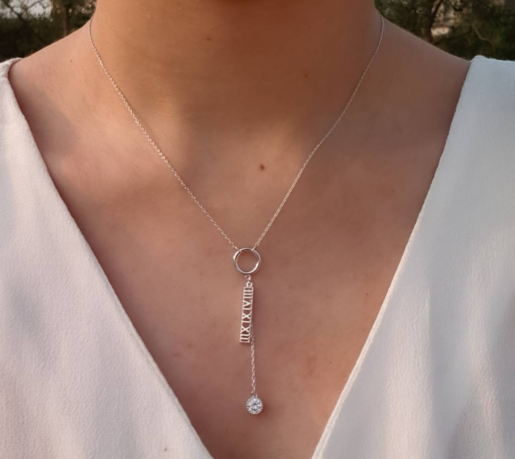 Roman Bar Necklace | Roman Bar Necklace · Eternz