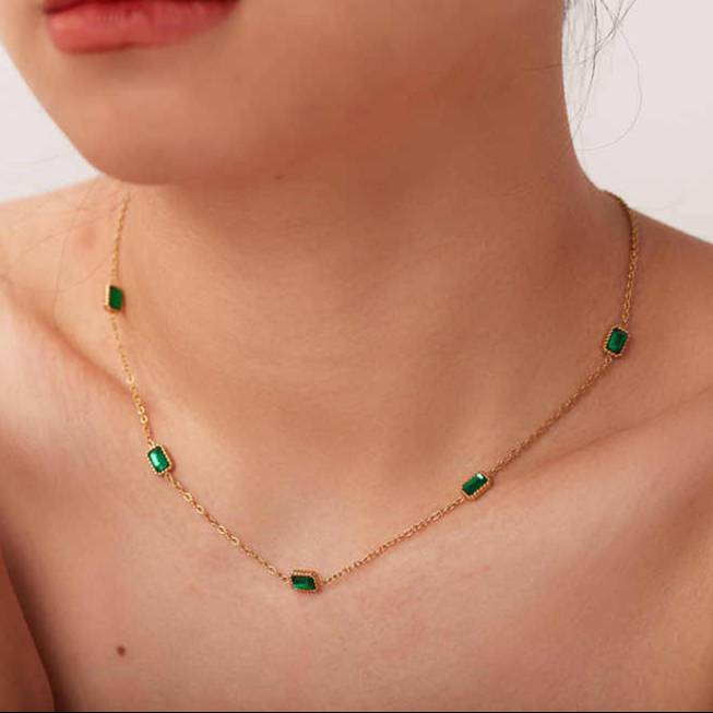 Emerald Baguette Necklace : N-EM-22-0