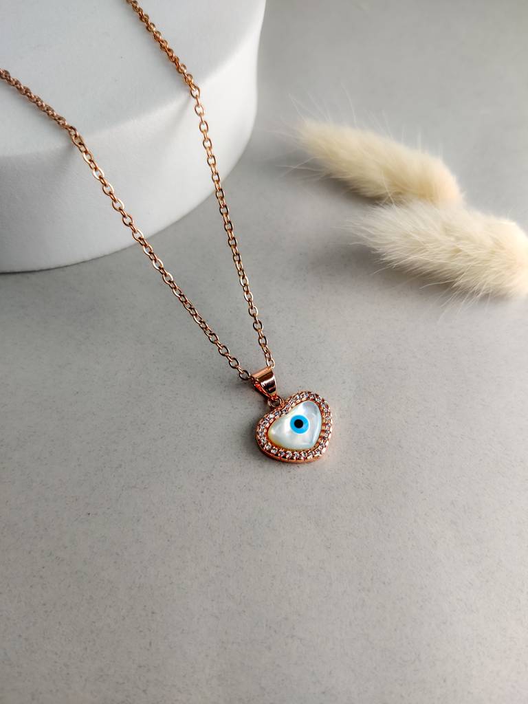 White Heart Eye Necklace : N-H-20-0