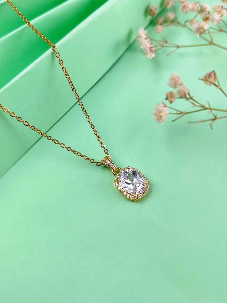 Donna Solitaire Necklace : N-SO-11-0