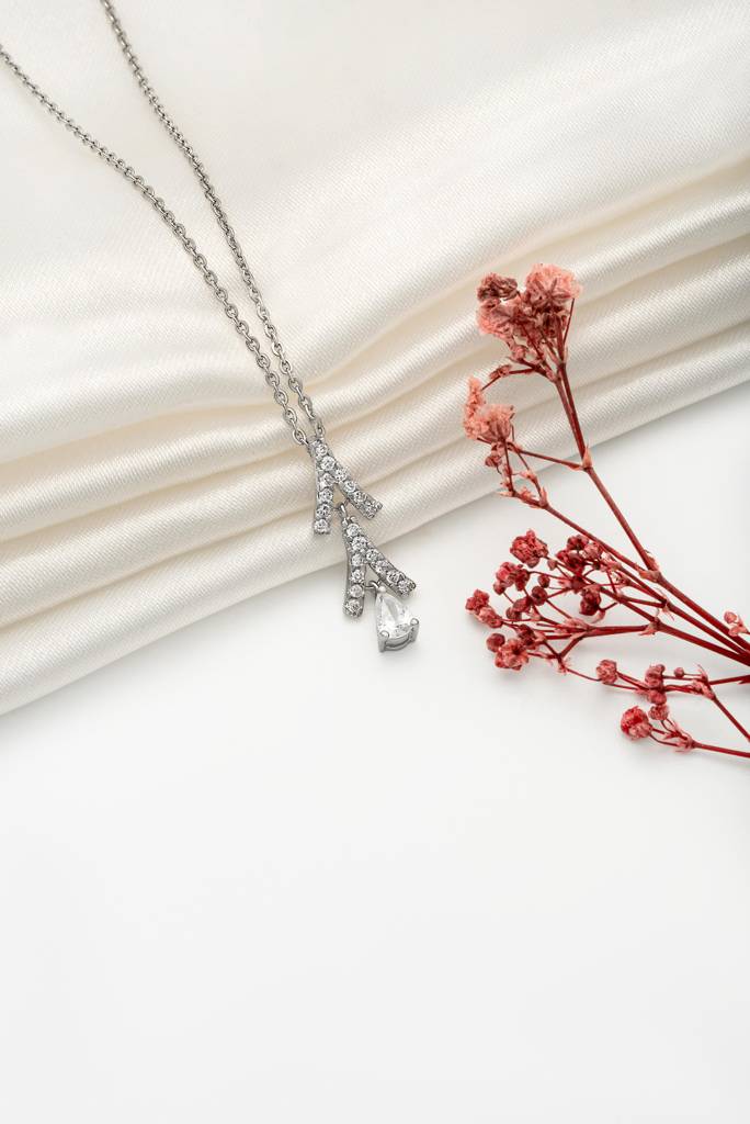 Silberry 925 Sterling Silver Trifecta Pendant With Link Chain : N2288