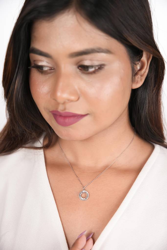 Silberry 925 Sterling Silver Classic Round Pendant With Chain : N2622