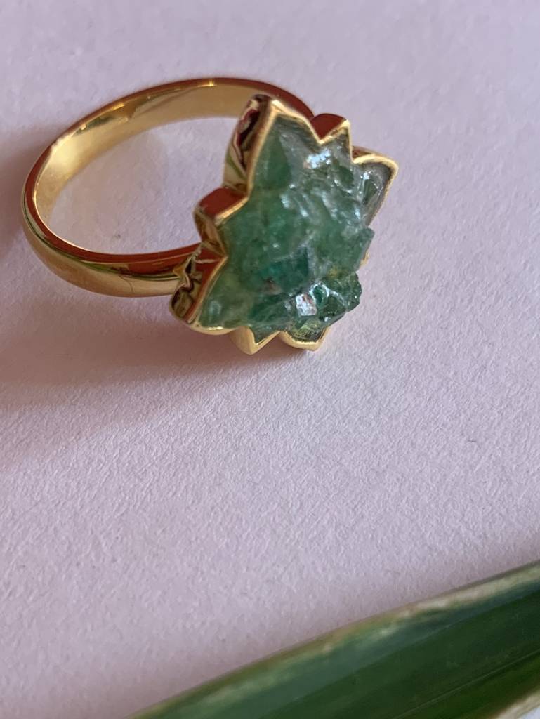 Natural Emerald Designer Ring : NH-RNG-03-EM