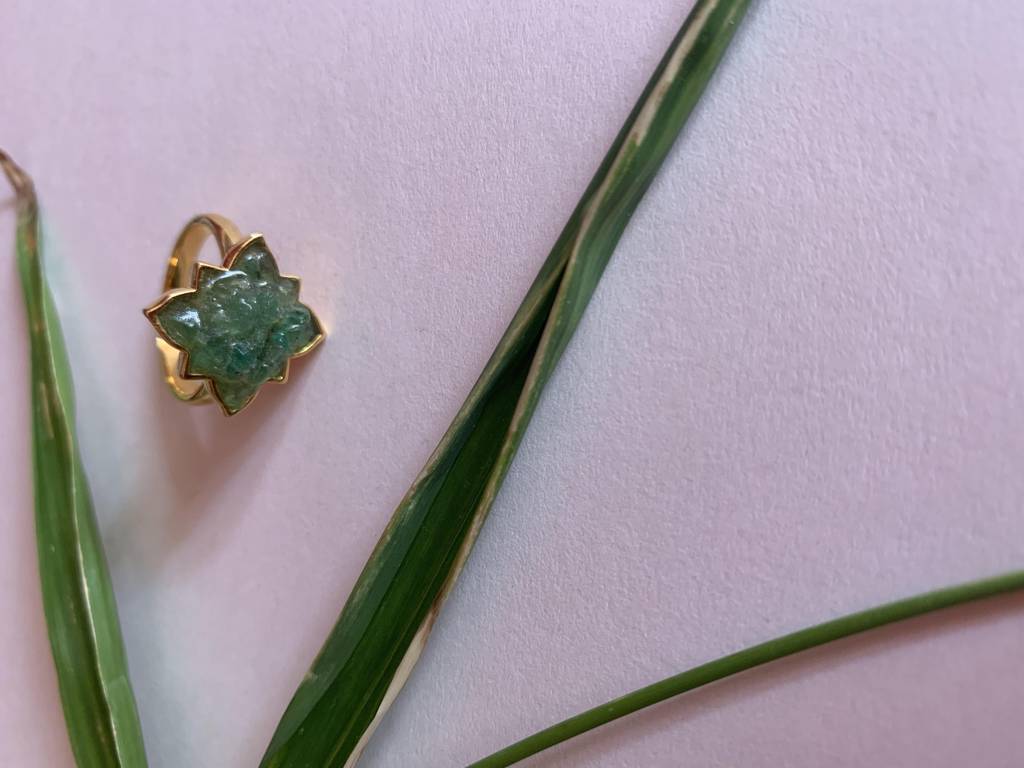 Natural Emerald Designer Ring : NH-RNG-03-EM