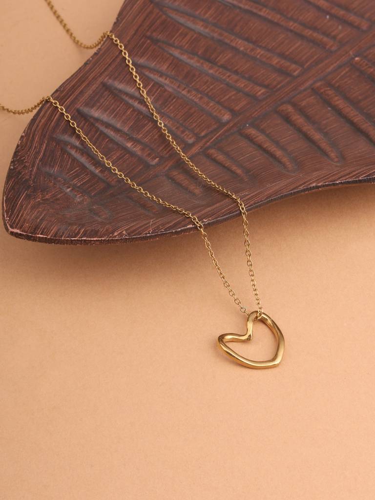 Open Heart Outline Pendant Necklace For Women - Waterproof & Anti-Tarnish : NK0433