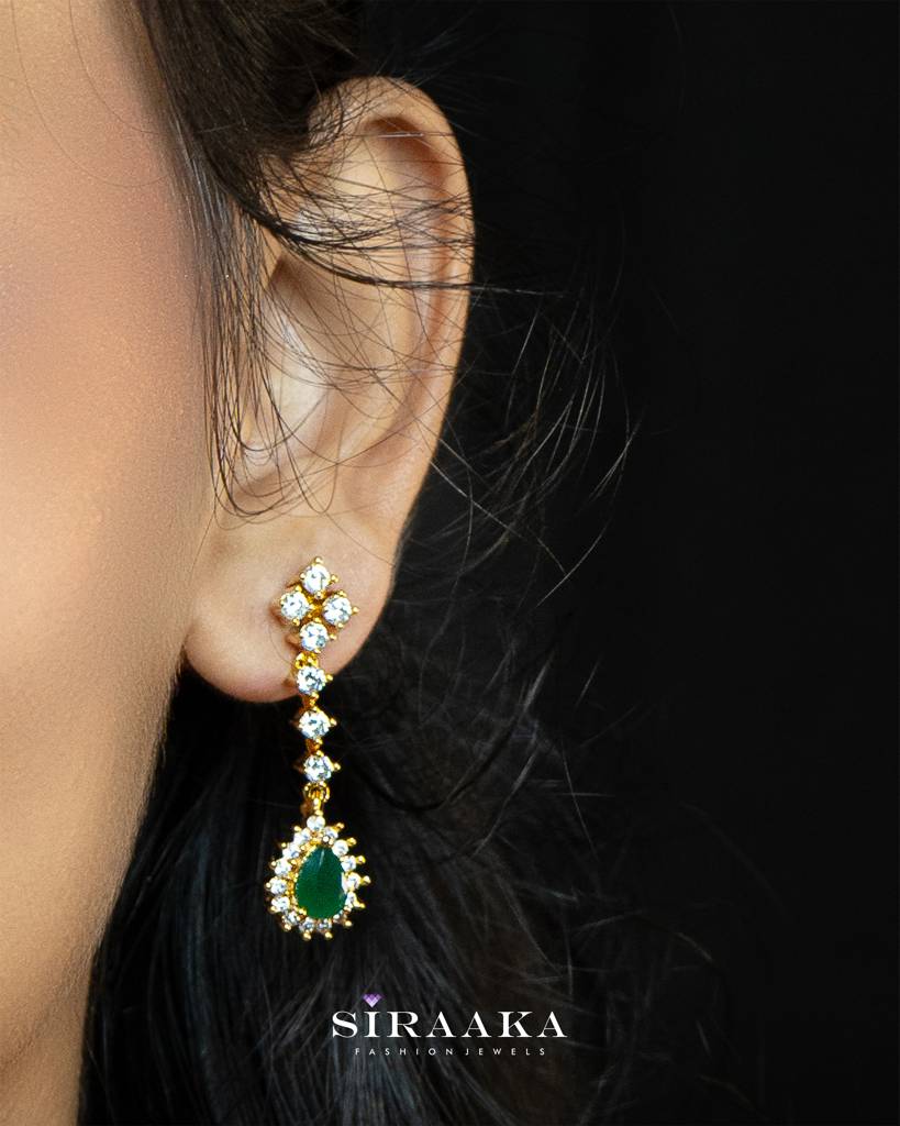 Minimal Zircon Short Necklace : NK275A