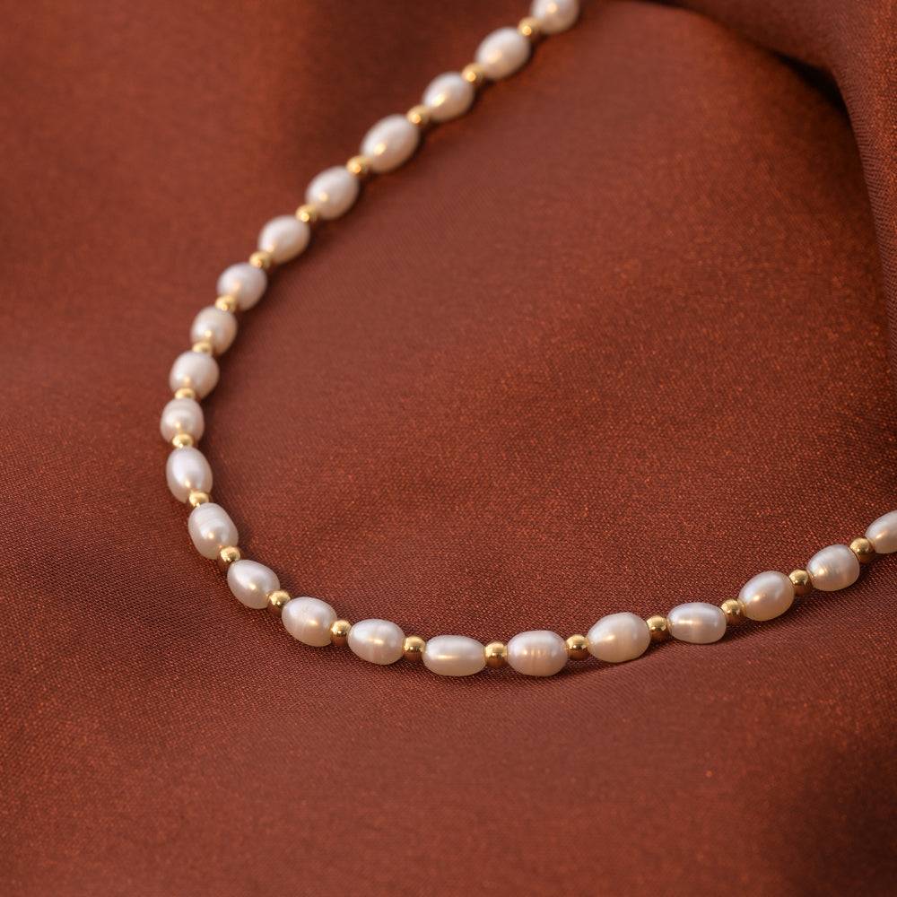Pearly Bliss Beads Womens Necklace : NK366