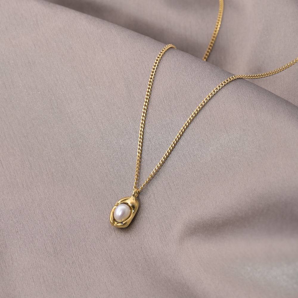 Pearl Serenade Necklace : NK368