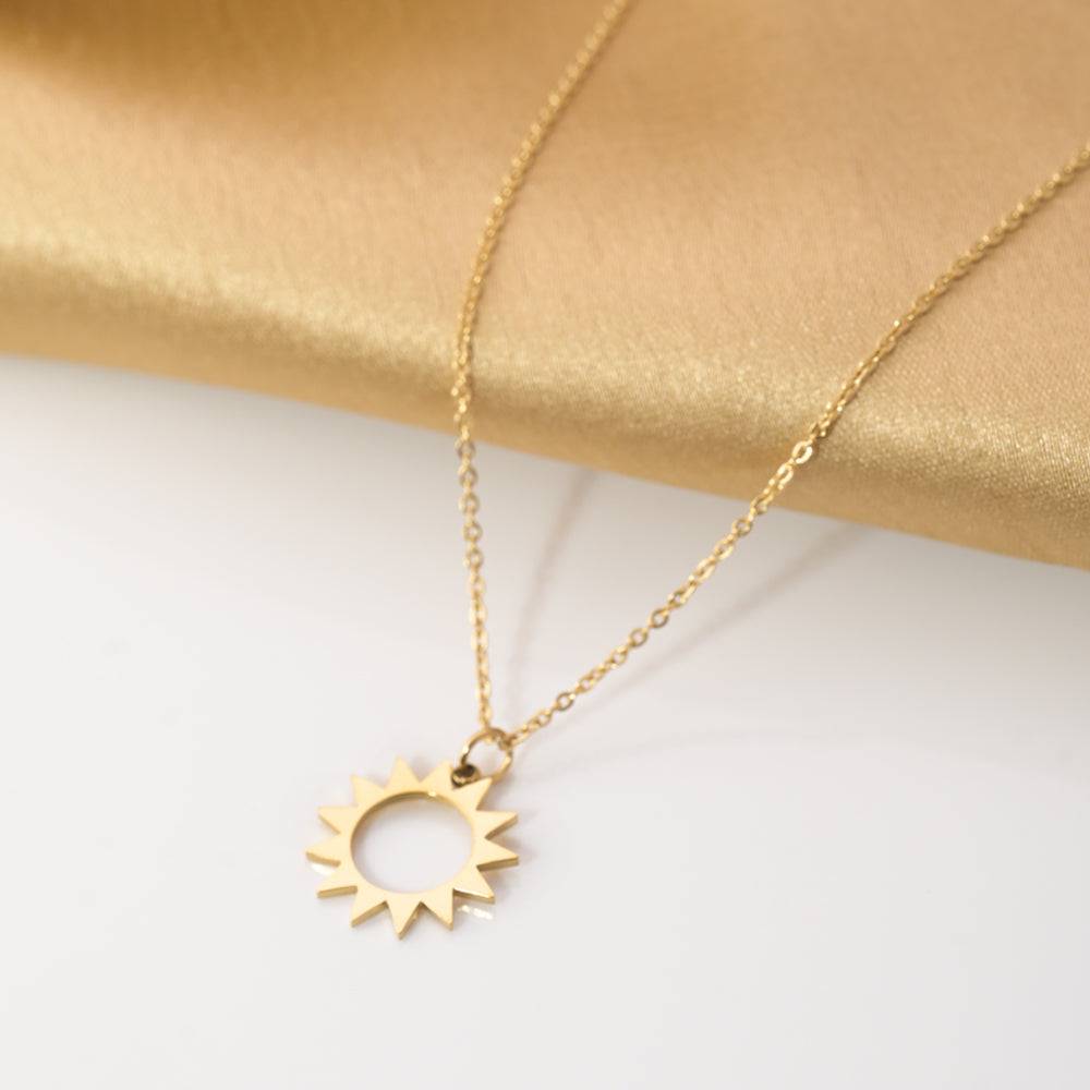 Womens Gold Sun Pendant Necklace : NK389