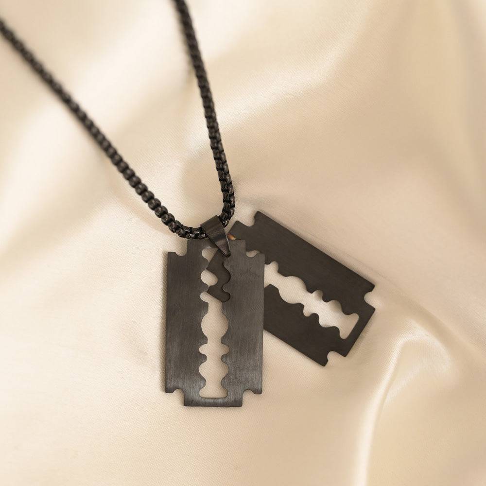 Shadow Blade Necklace : NK461