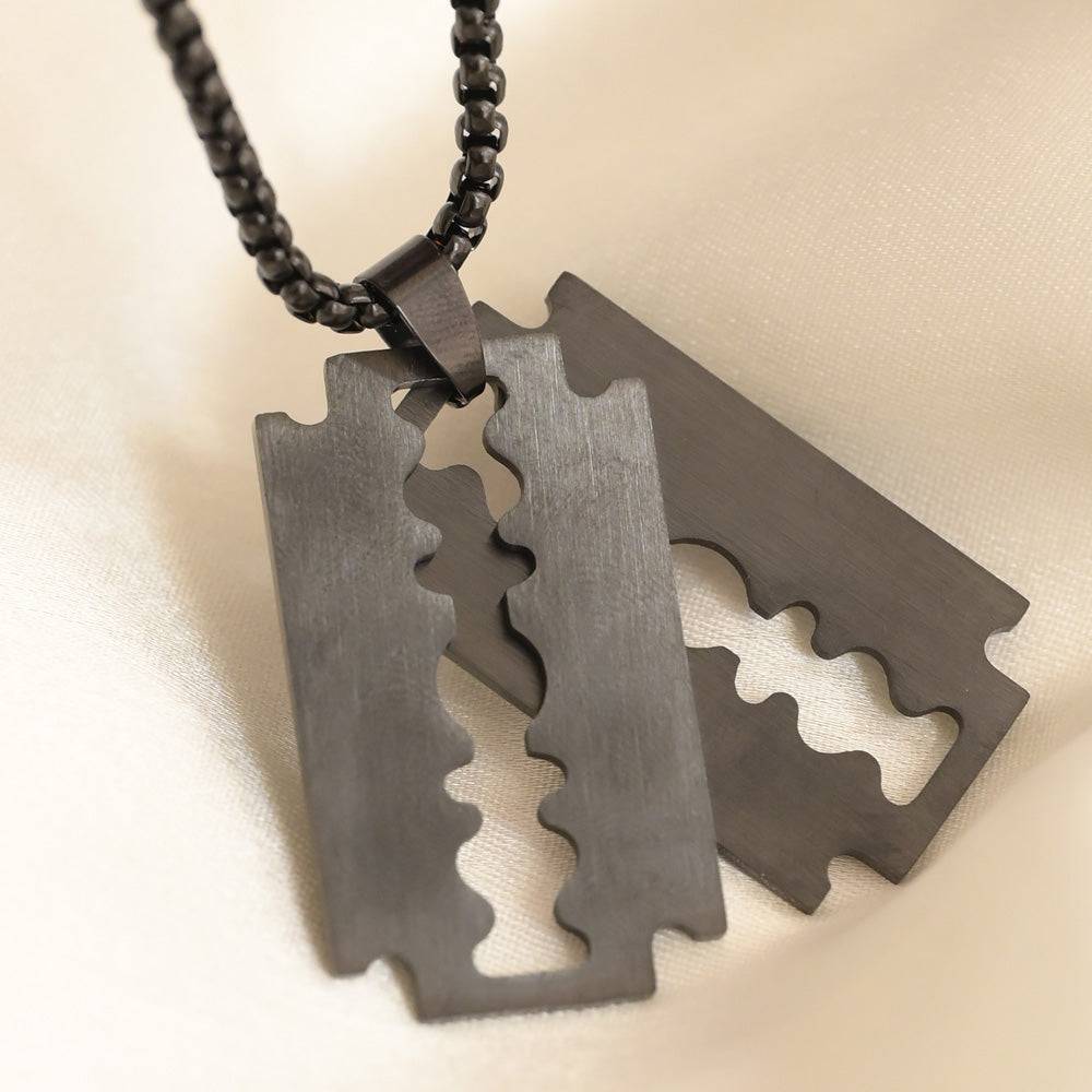 Shadow Blade Necklace : NK461