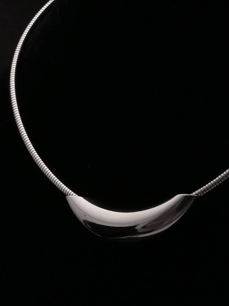 Crescent Arc Necklace : NK472-S