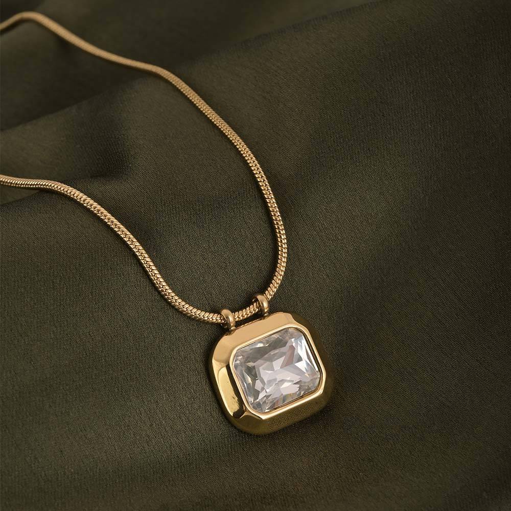 Octagon Diamond Necklace For Womens Waterproof & Anti-Tarnish : NK478