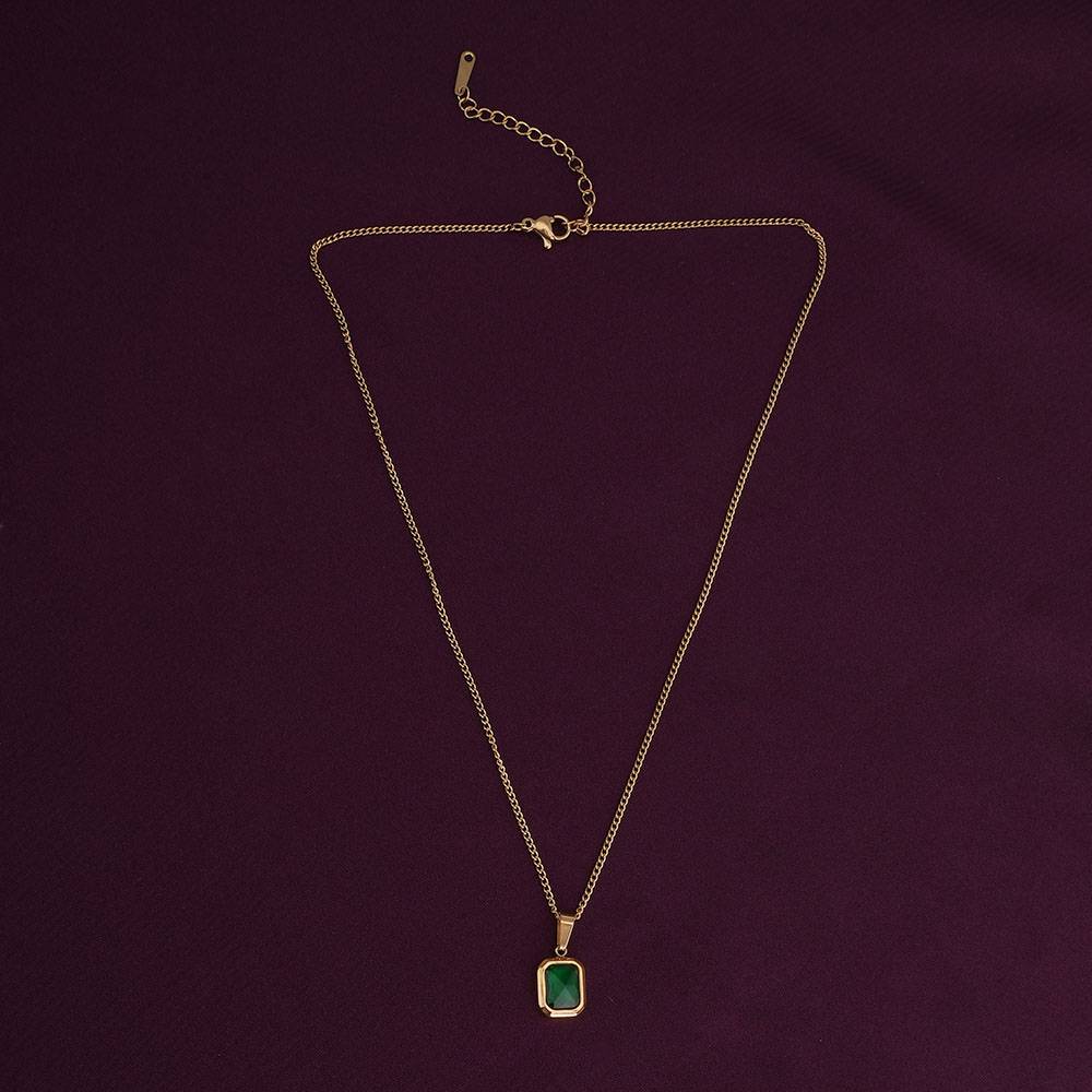 Classic Emerald Necklace For Womens Waterproof & Anti-Tarnish : NK496