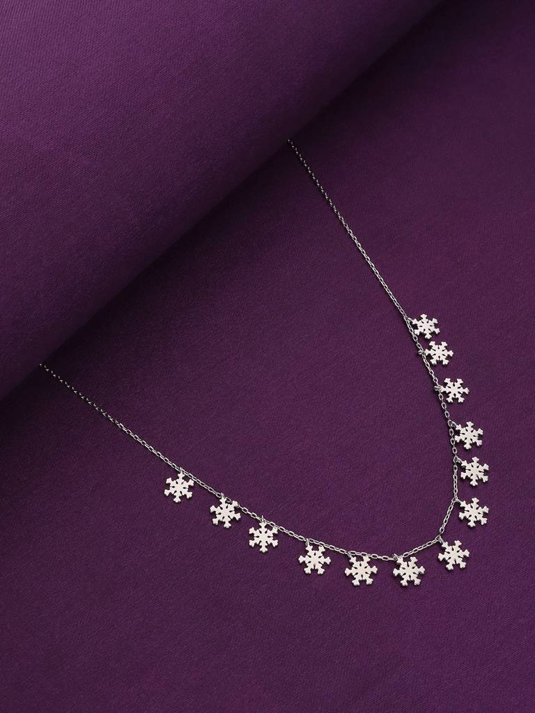 Sterling Silver Strand Of Snowflakes Casual Necklace : NLCS175-S-NA
