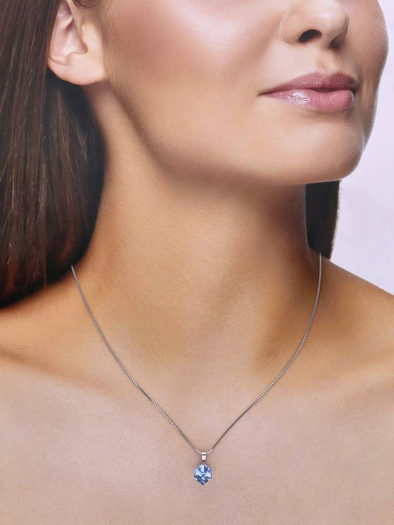 Sterling Silver Shiny Blue Crystal Casual Necklace : NLCS441-S-NA