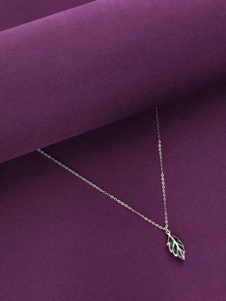 Sterling Silver Green Stylish Leaf Necklace : NLCS522-S-NA