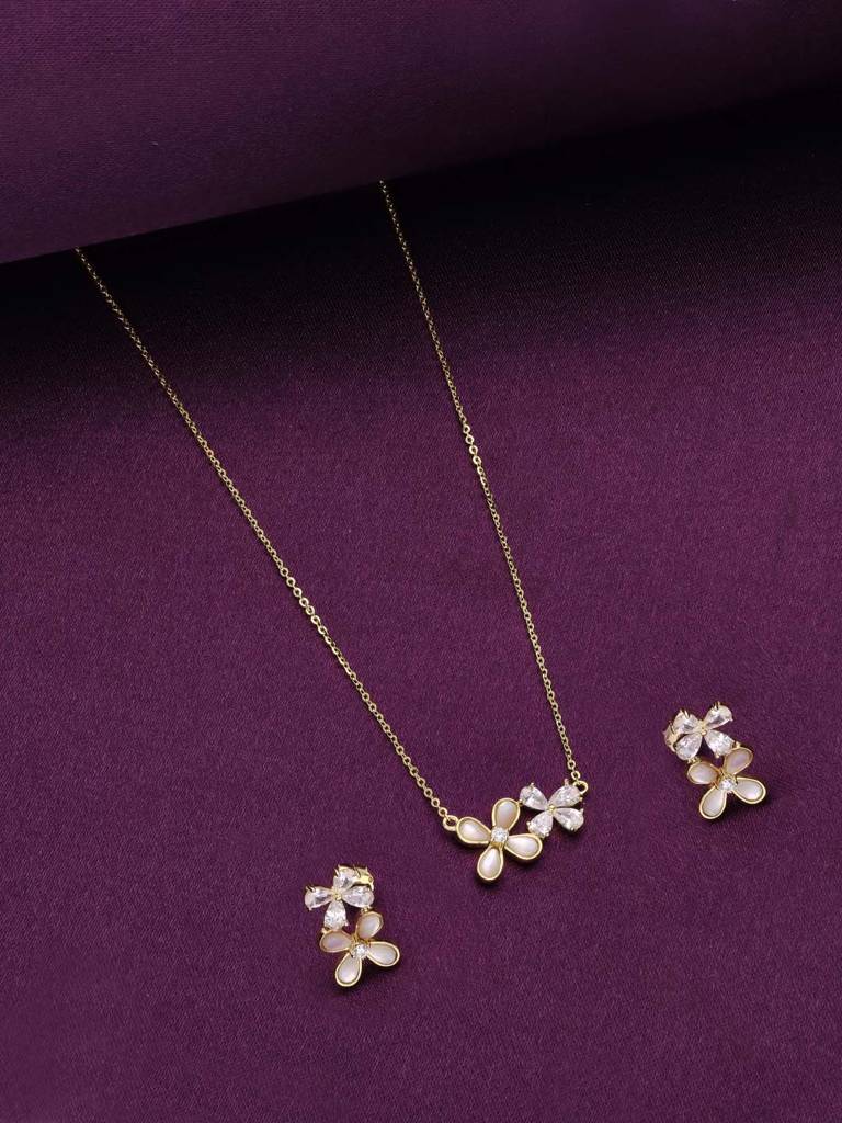 Sterling Silver Moon Stone Floral Necklace : NLCS563-G-NA