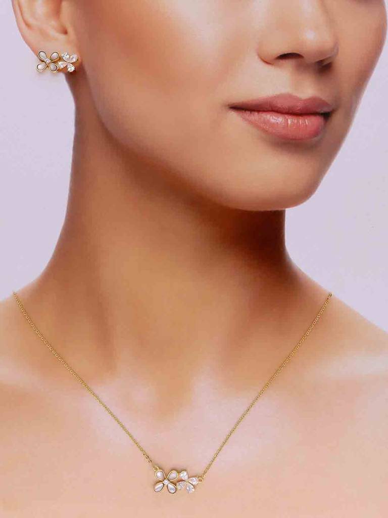 Sterling Silver Moon Stone Floral Necklace : NLCS563-G-NA