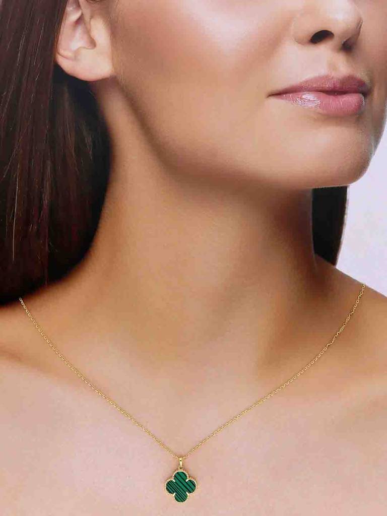 Sterling Silver Chic Clover Necklace : NLCS572-G-NA