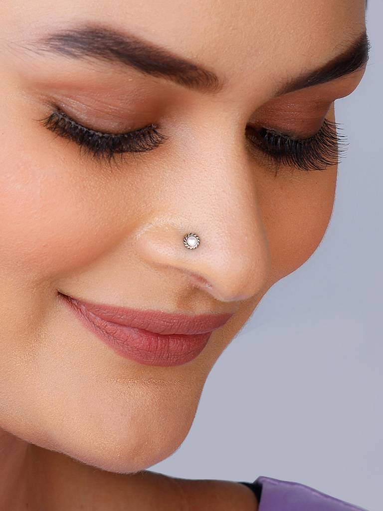 Giva 925 Sterling Silver Oxidised Silver Pearly Flower Nose Pin