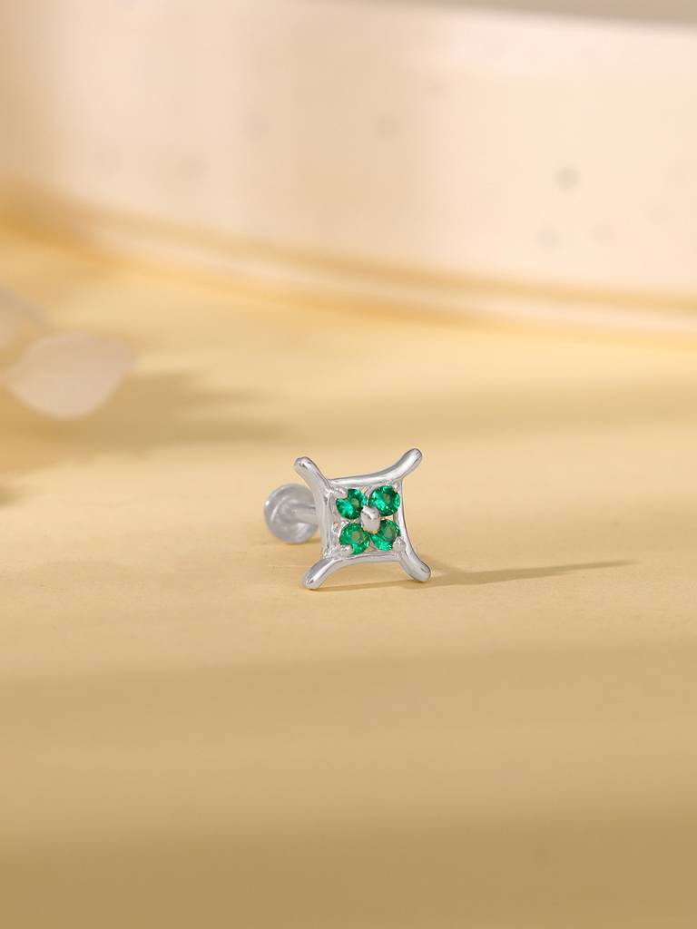 Silver Emerald Green Nose Pin : NP0188