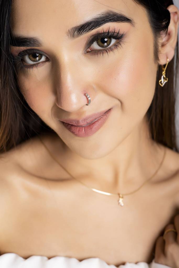 KuberBox 18K White Gold Caprice Nose Ring