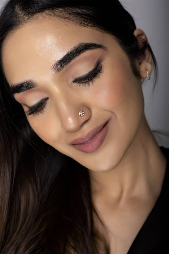 KuberBox 18K Yellow Gold Sukanya Nose Stud