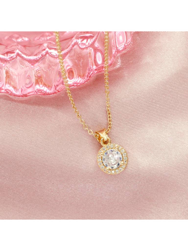 Gleam Kiss Necklace For Women & Girls Neck Chain Jewellery Accessories : NS14402-G-WHT