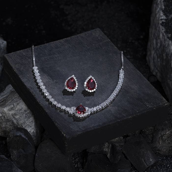 Wine Radiance Blossom Necklace Set