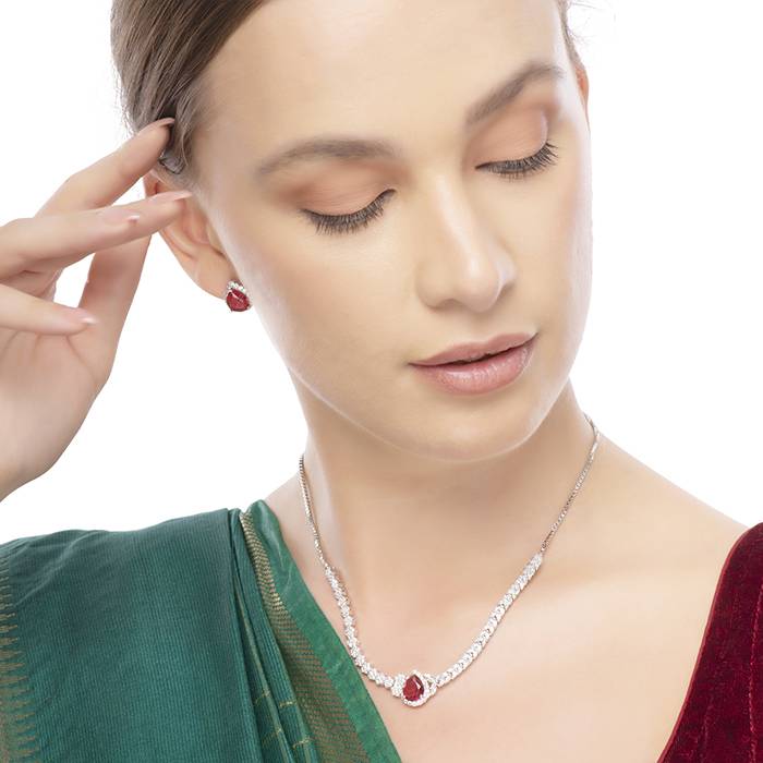 Wine Radiance Blossom Necklace Set