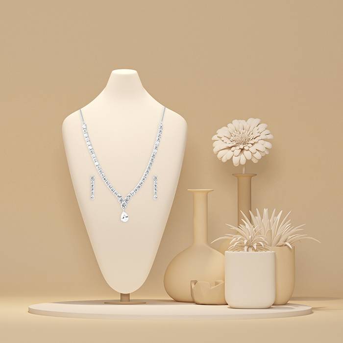 Vanity Silver Necklace Set