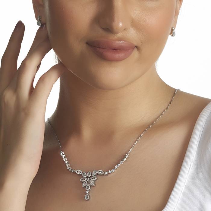 Silver Blossoom Bouquet Necklace Set