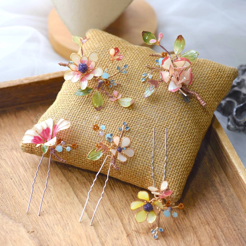 Nerissa Hair Clips : NerissaHairClips