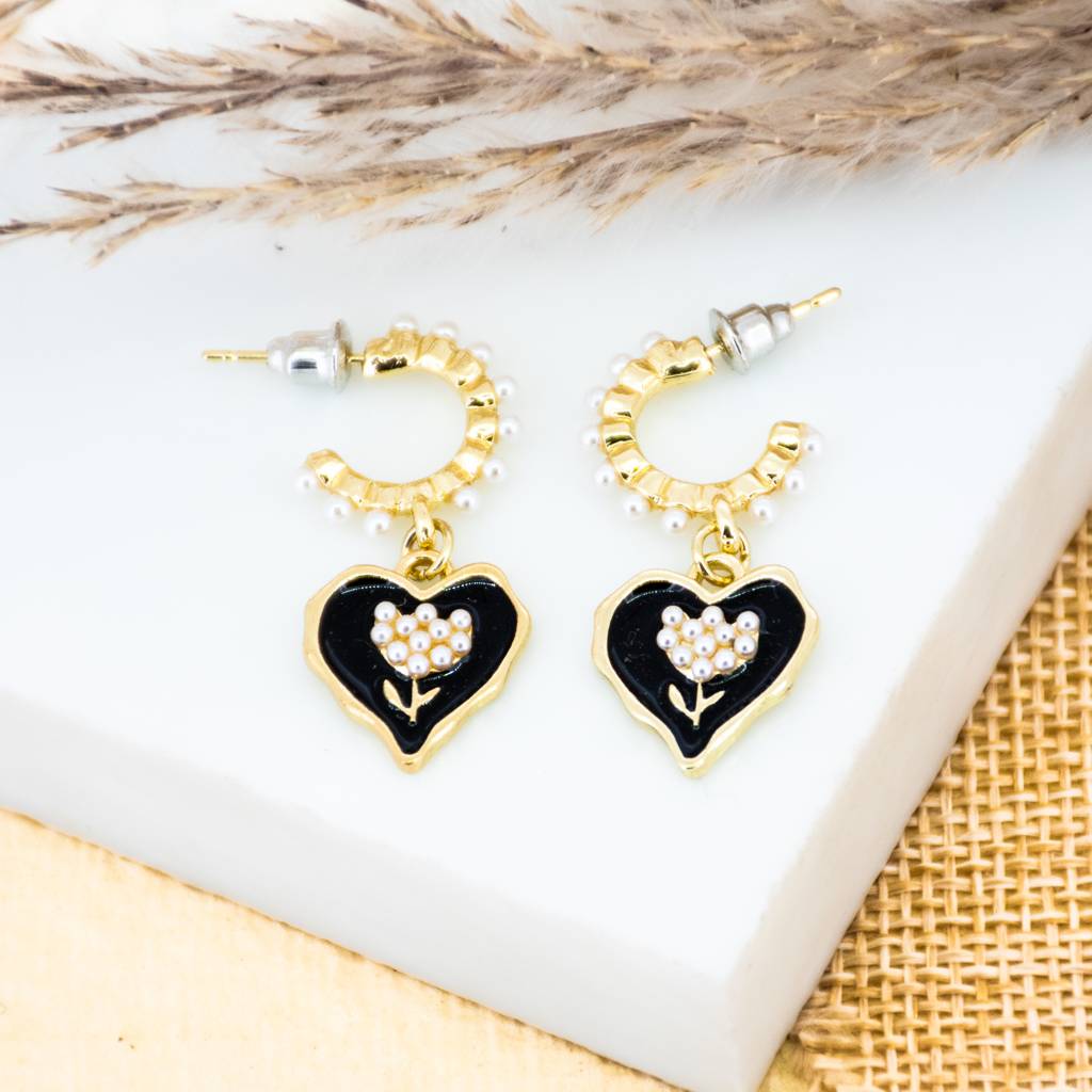 Noir Rose Pearly Earrings : E416