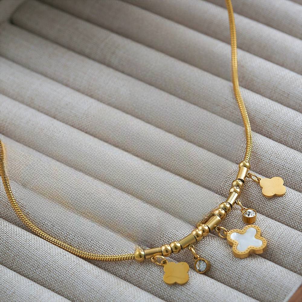 18K Gold Plated Anti-Tarnish White Clover And Zircon Drops Charm Necklace : ATO0625N026GWH