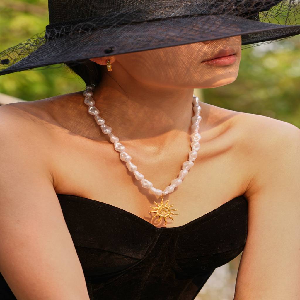 18K Gold Plated Waterproof Anti-Tarnish Baroque Pearl Sun Pendant Necklace : AFT0725N284GWH