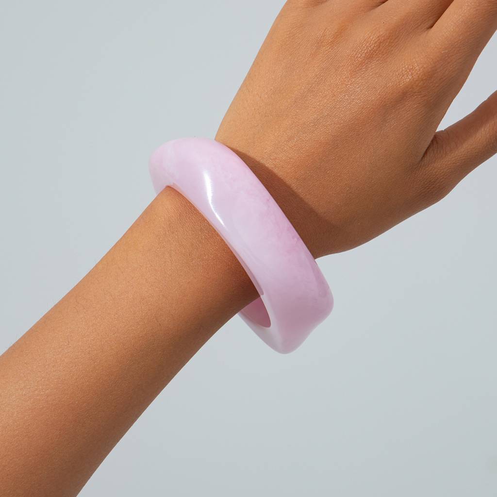 Chunky Wide Edge Rounded Square Polygonal Acrylic-Bangle : ADN0825B2252PK