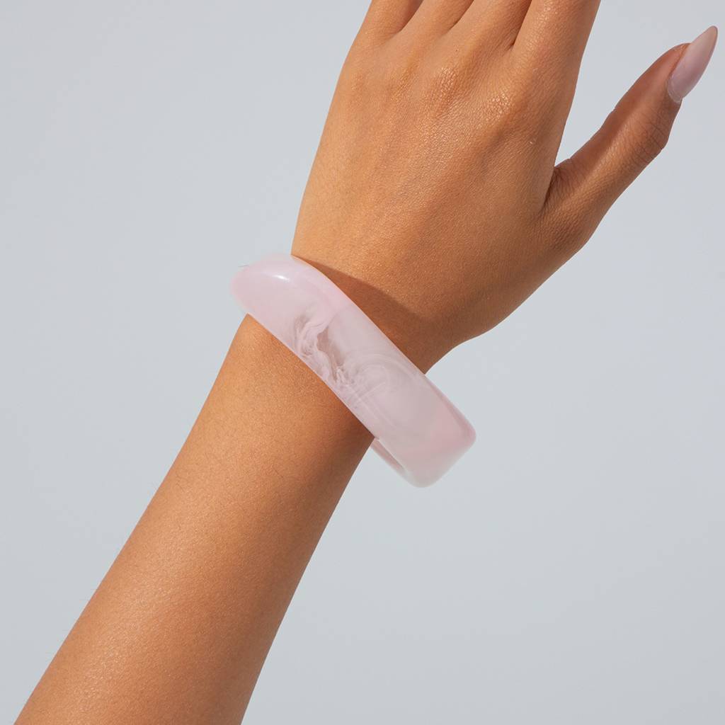 Chunky Wide Edge Rounded Square Polygonal Acrylic-Bangle : ADN0825B2252LPK