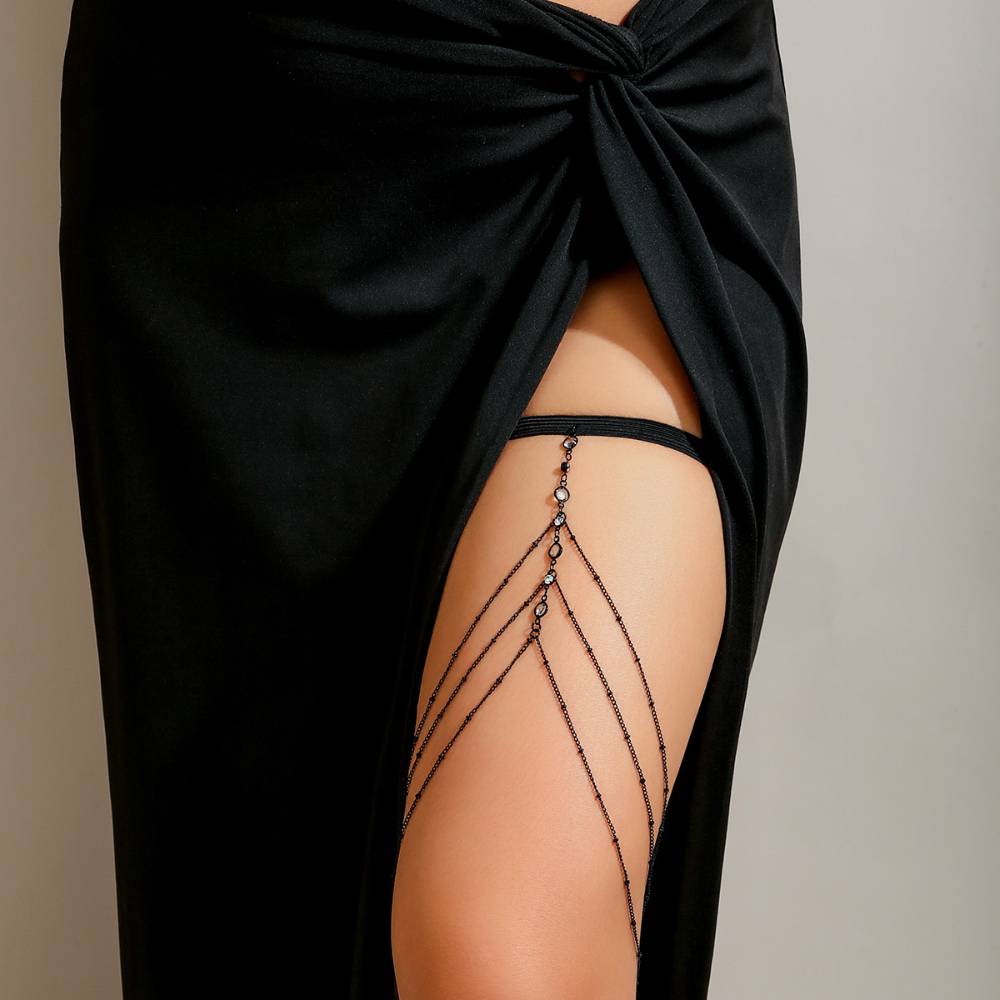 Multi Layered Thigh Leg Chain With Rhinestones (Single) : ASX1024BJ130BK